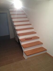 Hofer Montagen Treppen nach der Renovierung